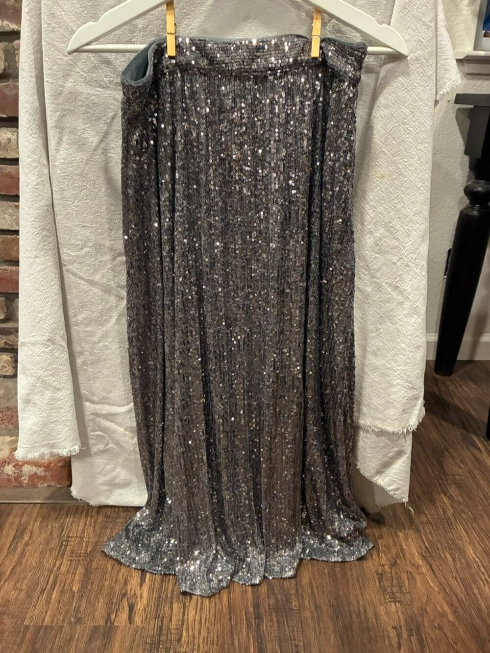 On 34th Silver Sequin Maxi Skirt Size 6 Holiday Party NYE Formal Gunmetal
